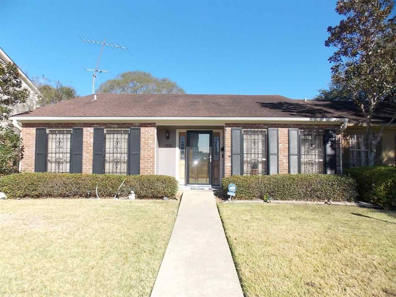 Property Photo:  5930 Townhouse Lane  TX 77707 