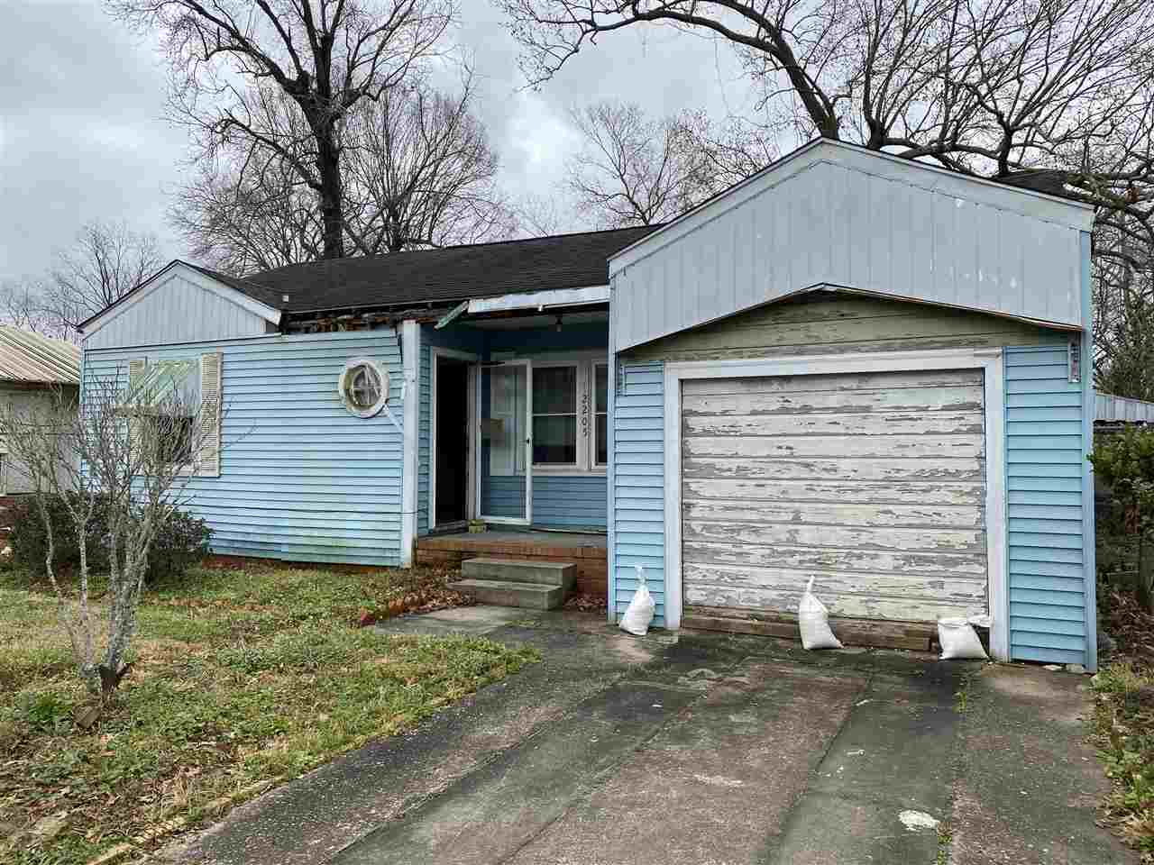 2205 Ives  Beaumont TX 77703 photo
