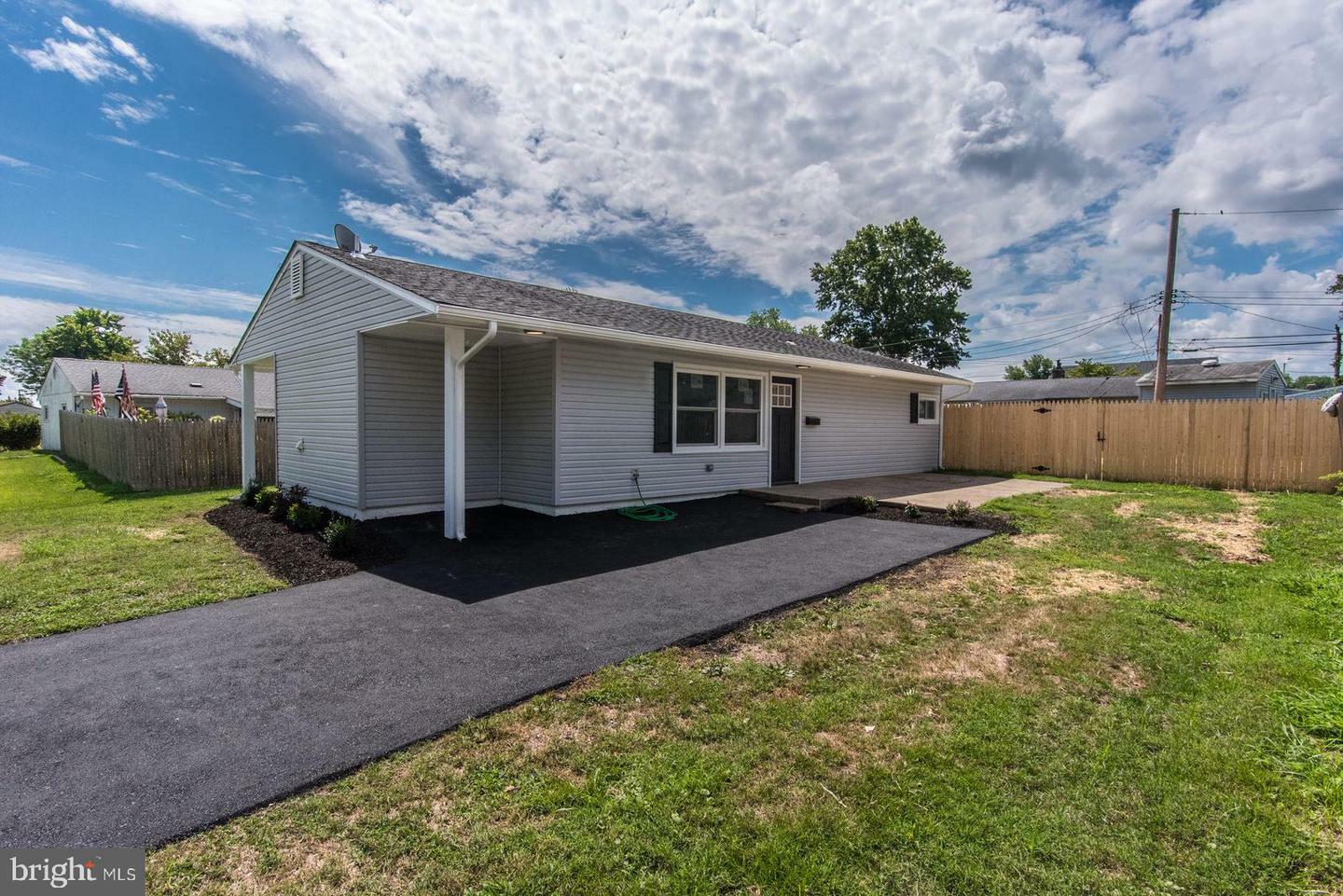 Property Photo:  173 Magnolia Drive  PA 19054 