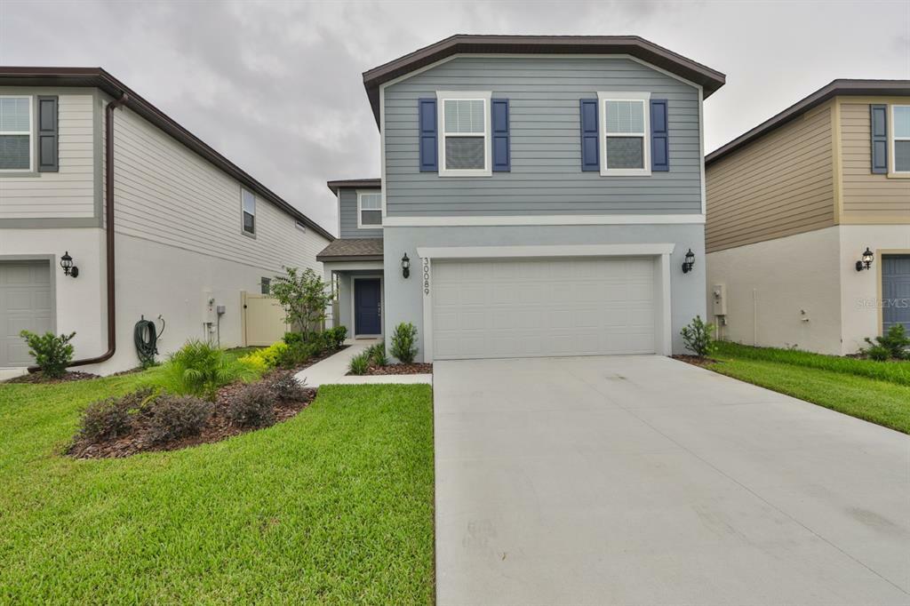 Property Photo:  30089 Skylark Drive  FL 33545 