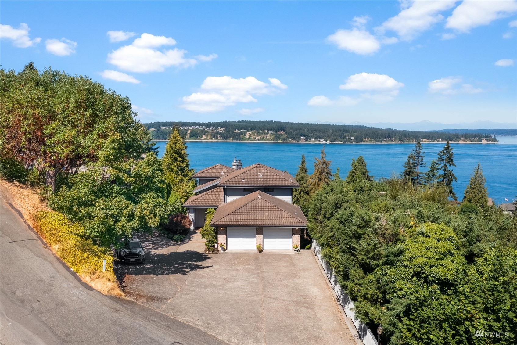 Property Photo: 4426 Paradise Avenue W WA 98466