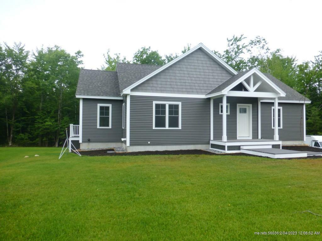 Property Photo:  18 White Pine Lane  ME 04076 