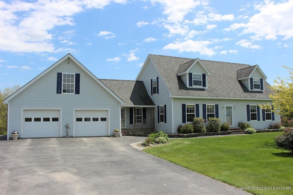 Property Photo: 2020 Glenwood Avenue ME 04401