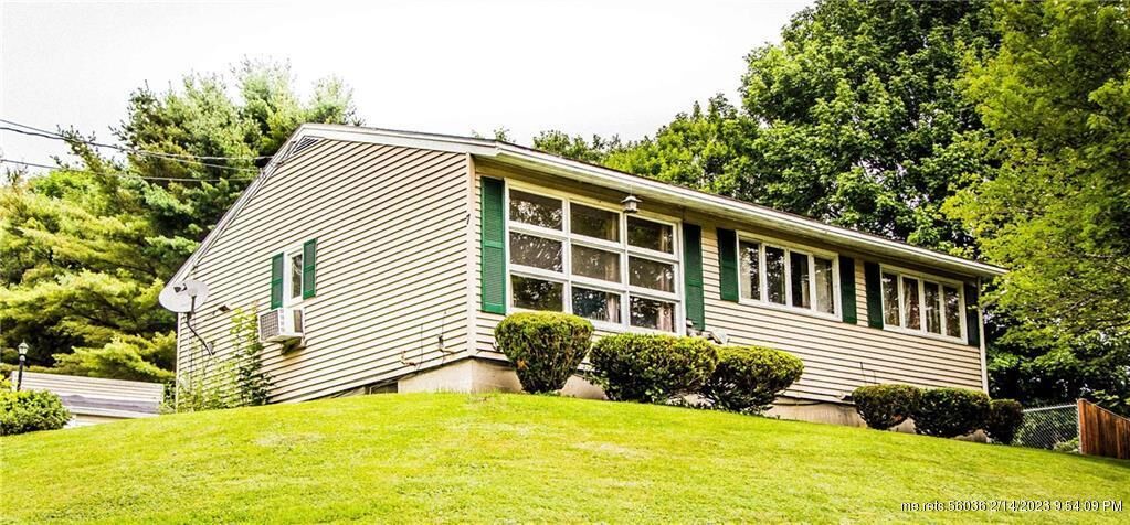 Property Photo:  7 Forest Avenue  ME 04330 