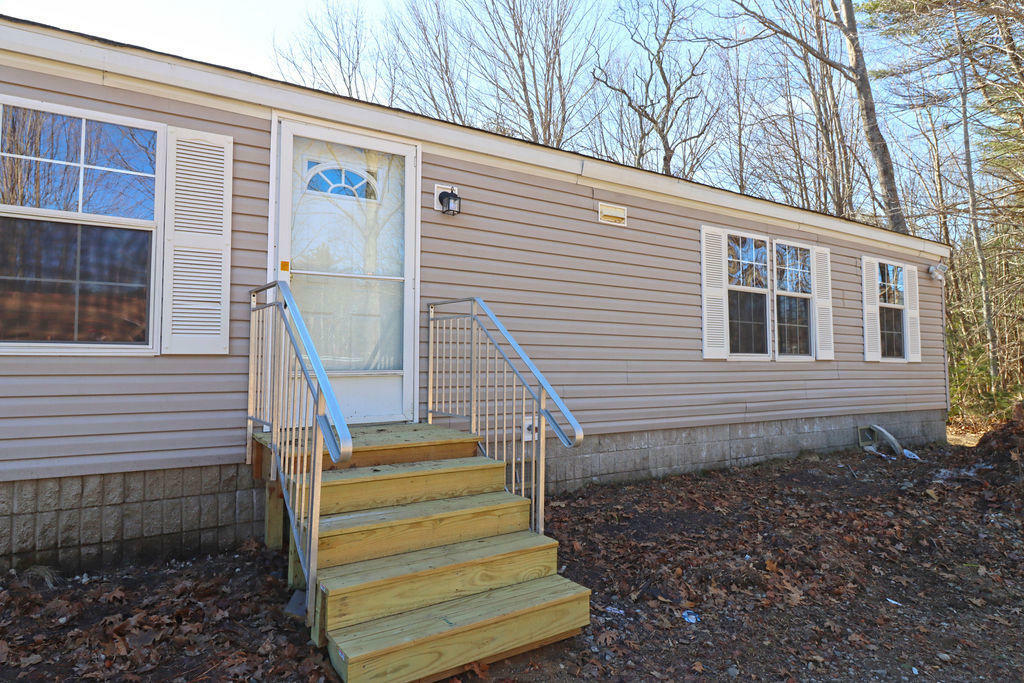 Property Photo: 1912 Sanford Road ME 04090