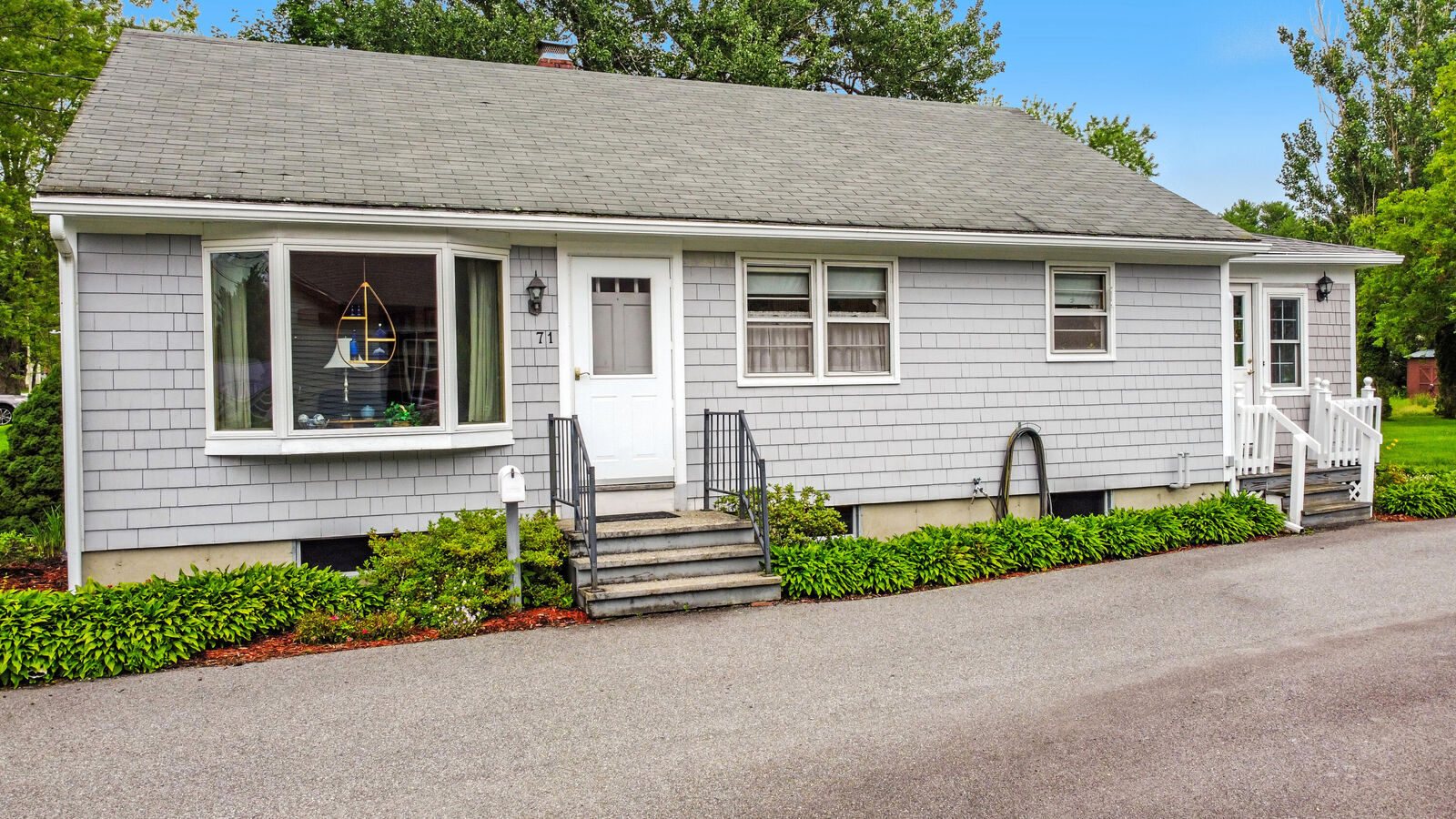 Property Photo:  71 Kinderhook Street  ME 04346 