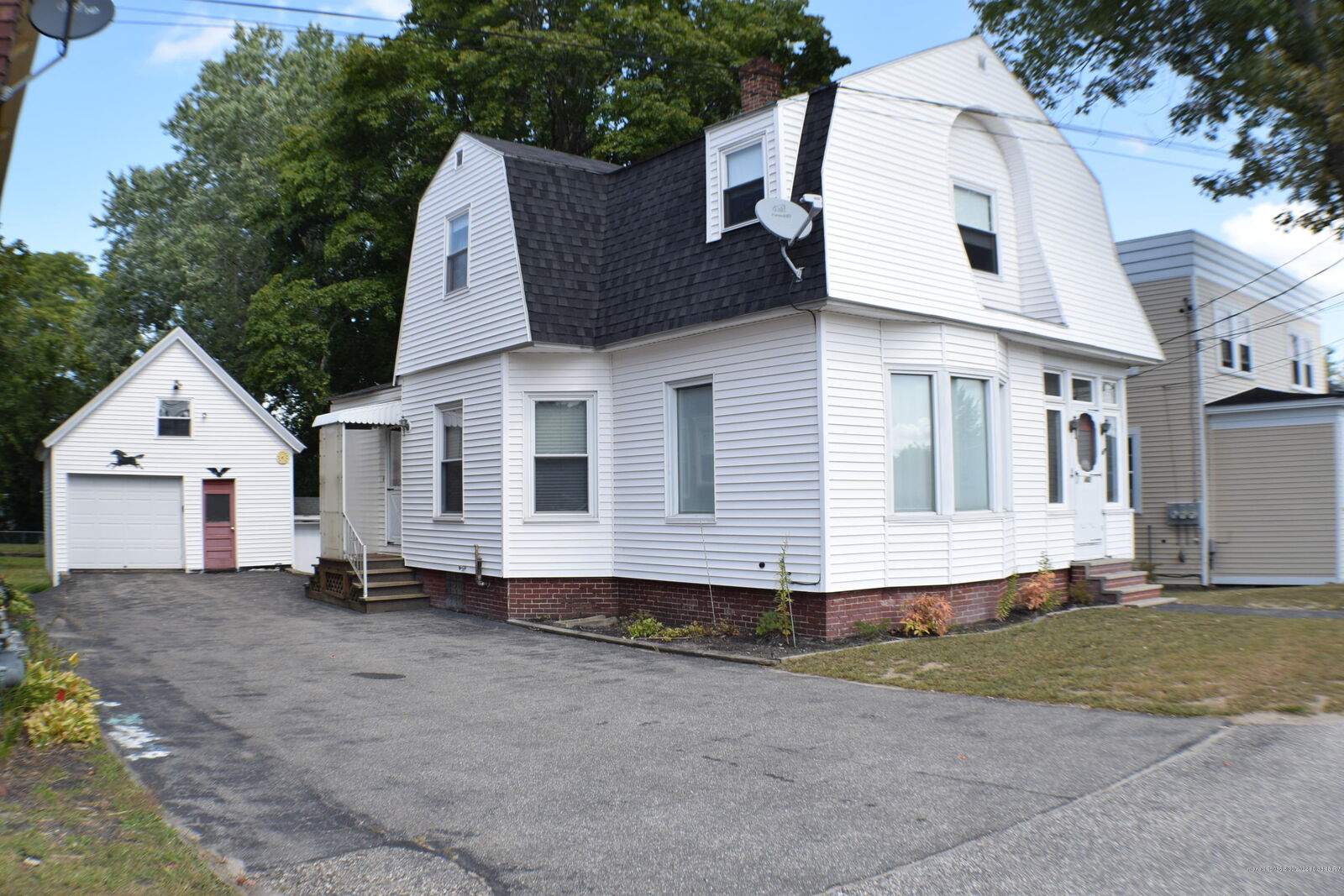 Property Photo:  462 Sabattus Street  ME 04240 