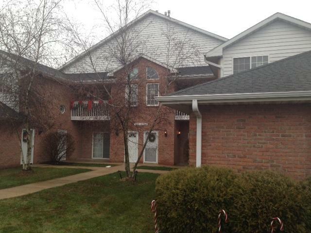 Property Photo: W241n2559 E Parkway Meadow Cir 3 WI 53072