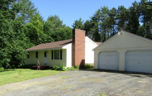 Property Photo: 11 Maranacook Road ME 04364