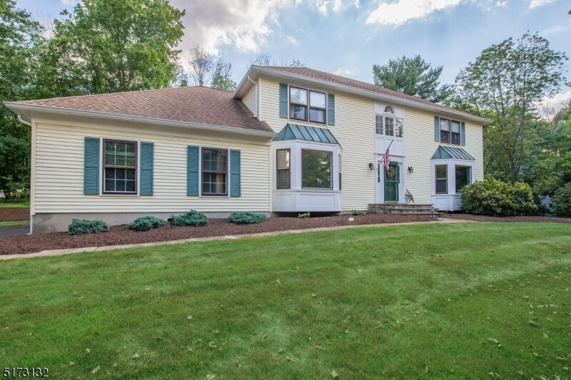 Property Photo:  2 Alden Ct  NJ 07853 