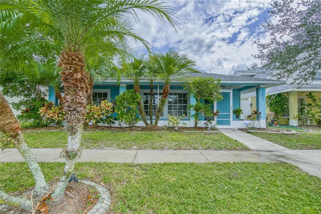 Property Photo:  10405 Summerview Circle  FL 33578 