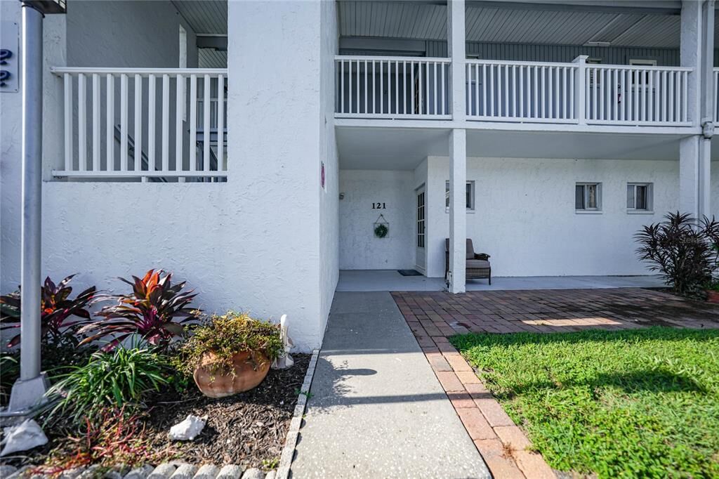 Property Photo:  22375 Edgewater Drive 121  FL 33980 