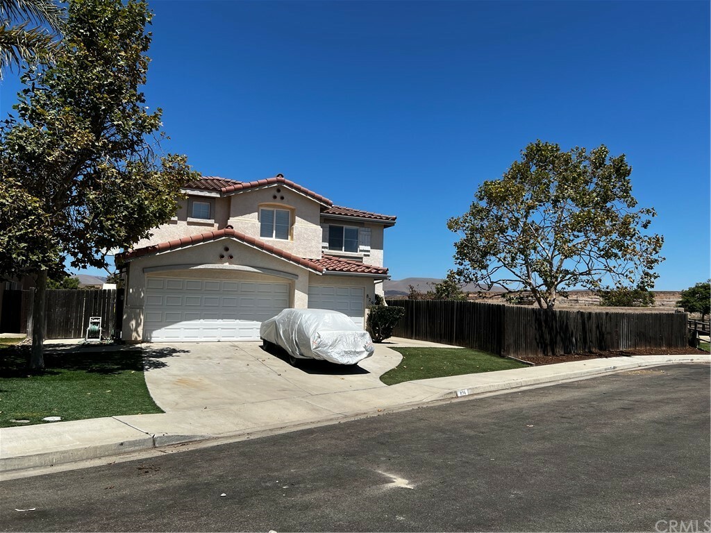 Property Photo:  829 Borges Drive  CA 93454 