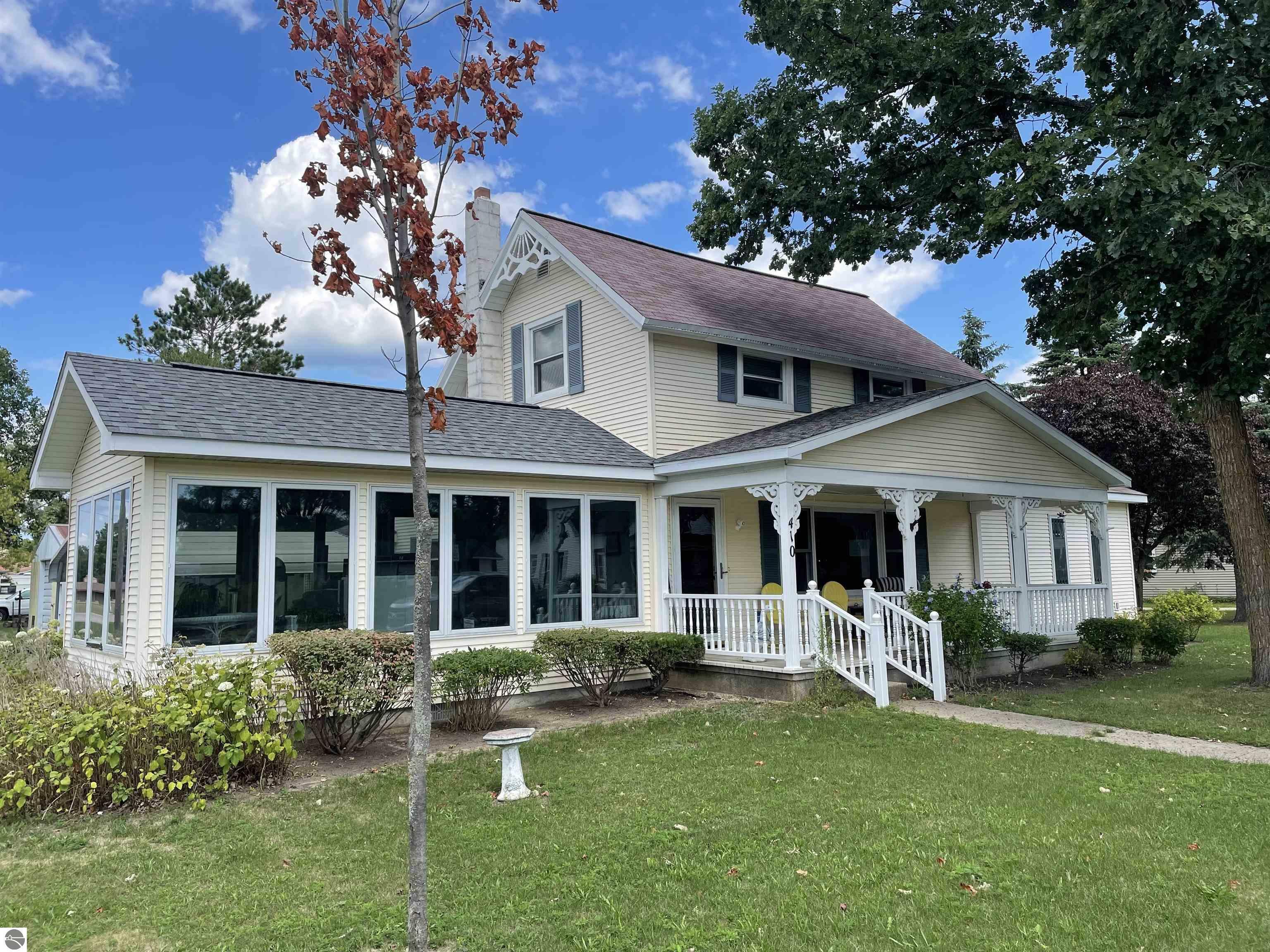 Property Photo: 410 W State Street MI 49659