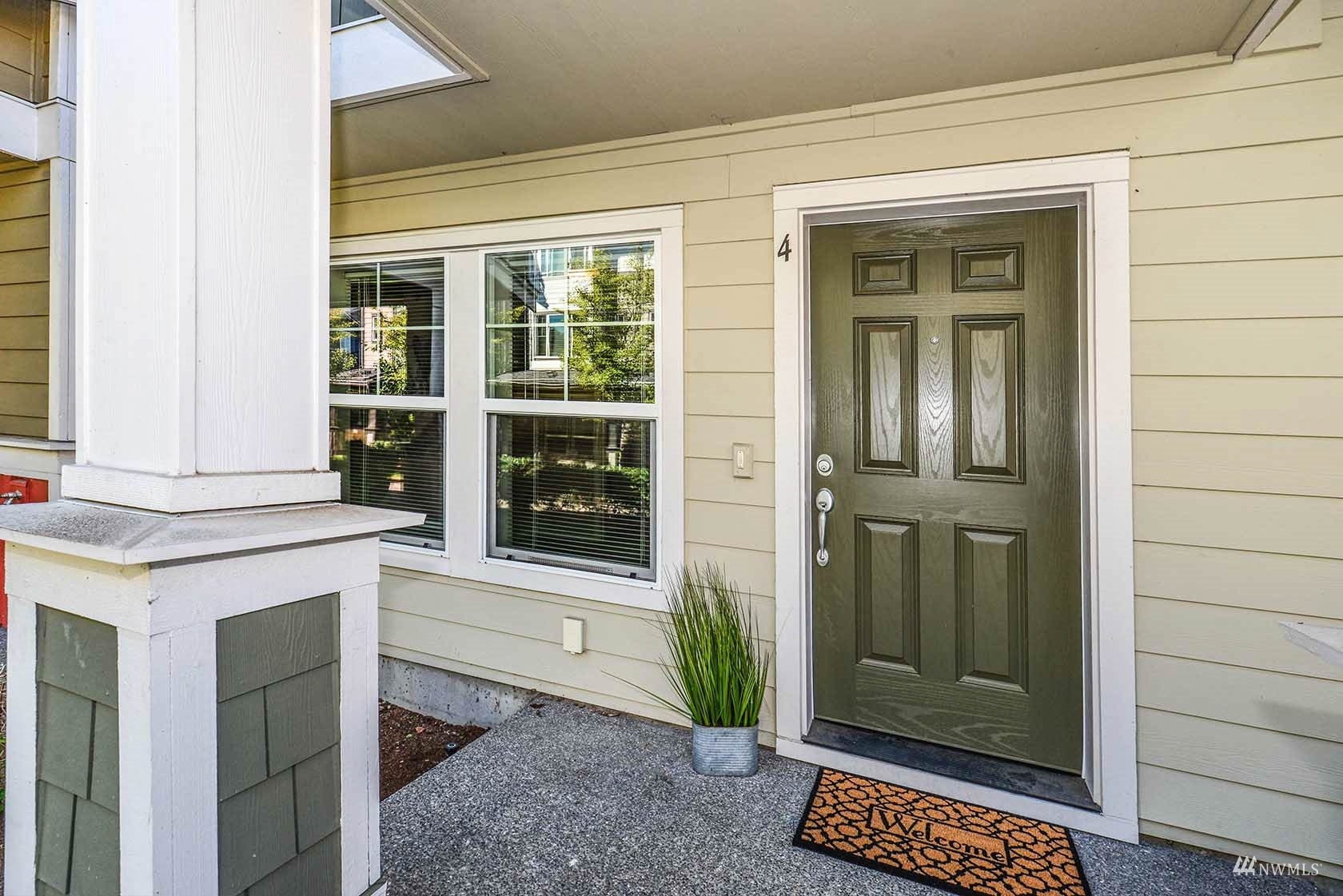 Property Photo: 13417 45th Drive SE 4 WA 98012