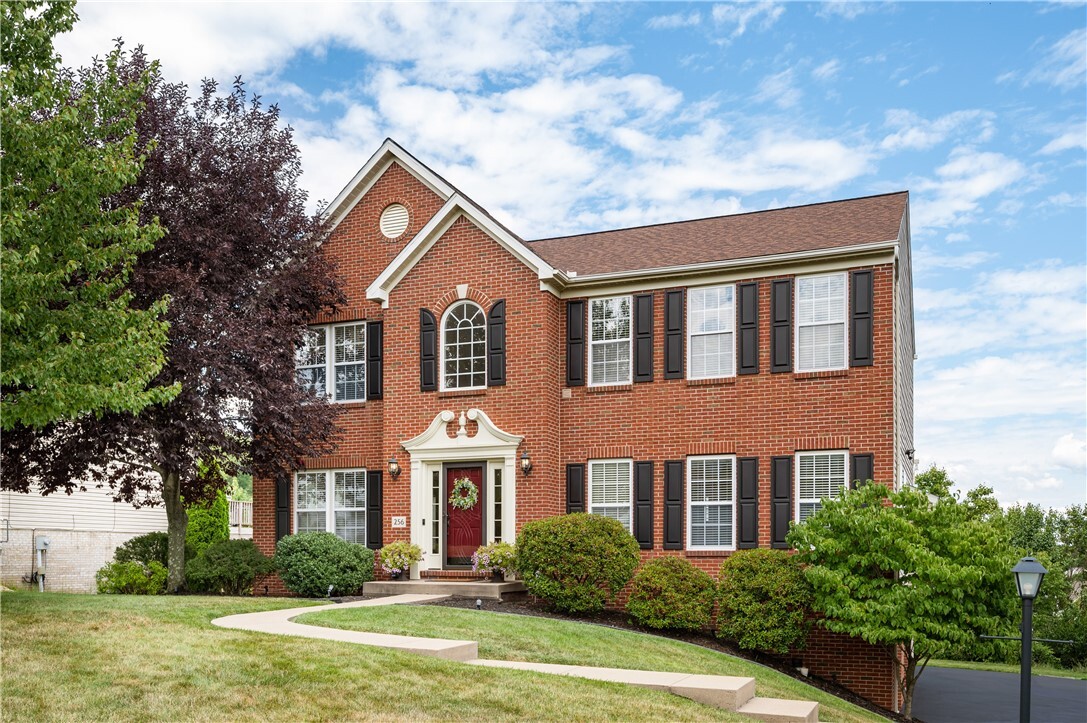 Property Photo: 256 Field Club Circle PA 15136
