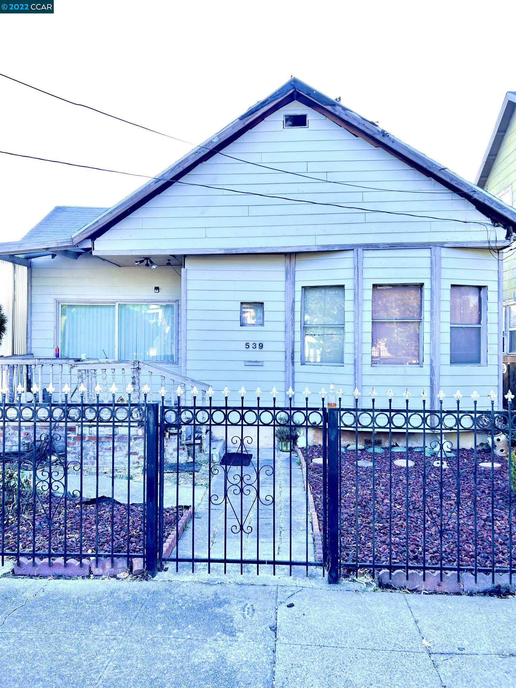 Property Photo: 539 3rd St CA 94801