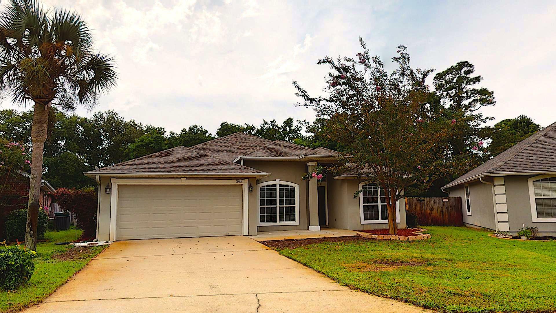 Property Photo:  285 Tecumseh Lane  FL 32569 