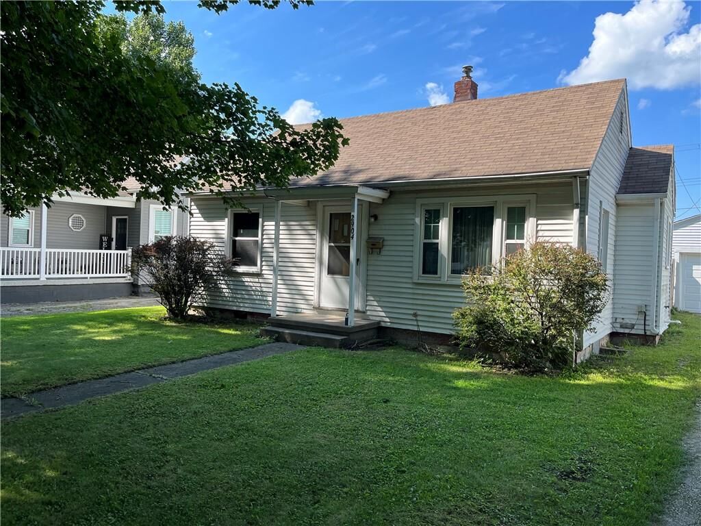 Property Photo:  2904 Moultrie Avenue  IL 61938 
