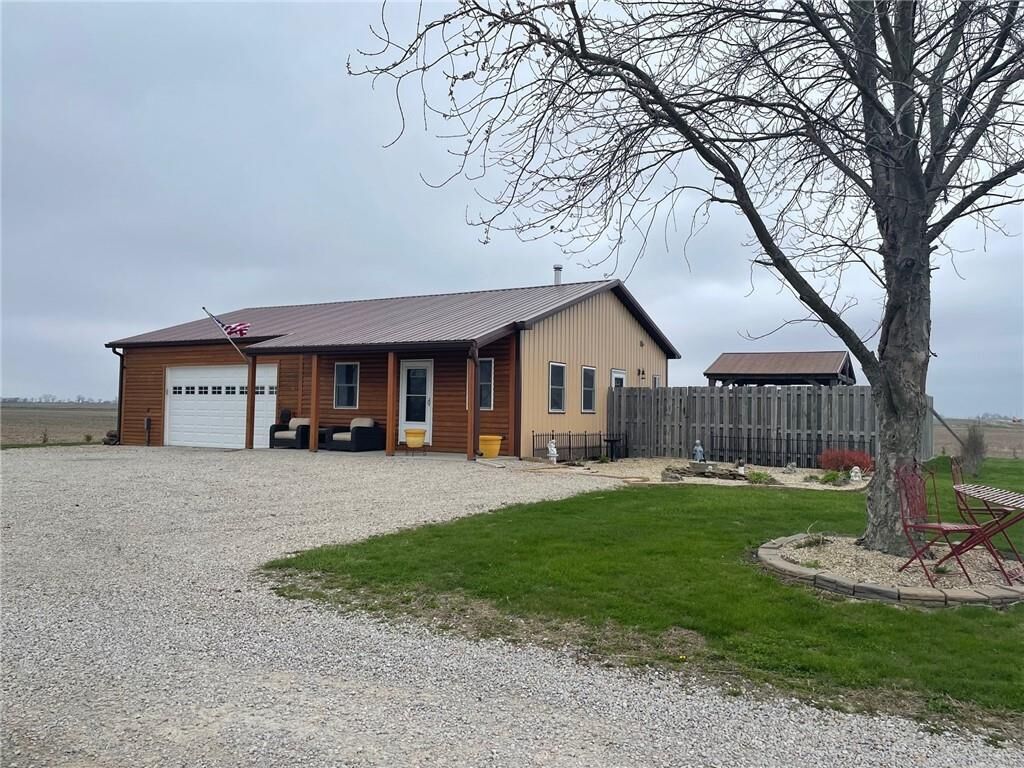 Property Photo:  9089 N County Road 700E   61938 
