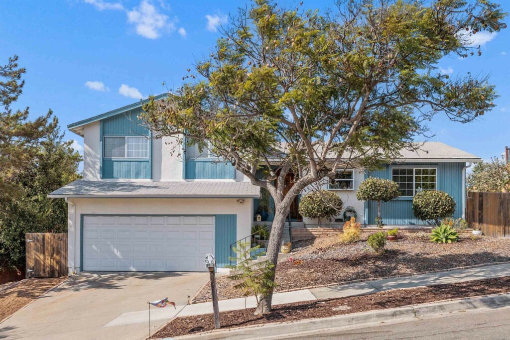 Property Photo: 4016 Alto St CA 92056