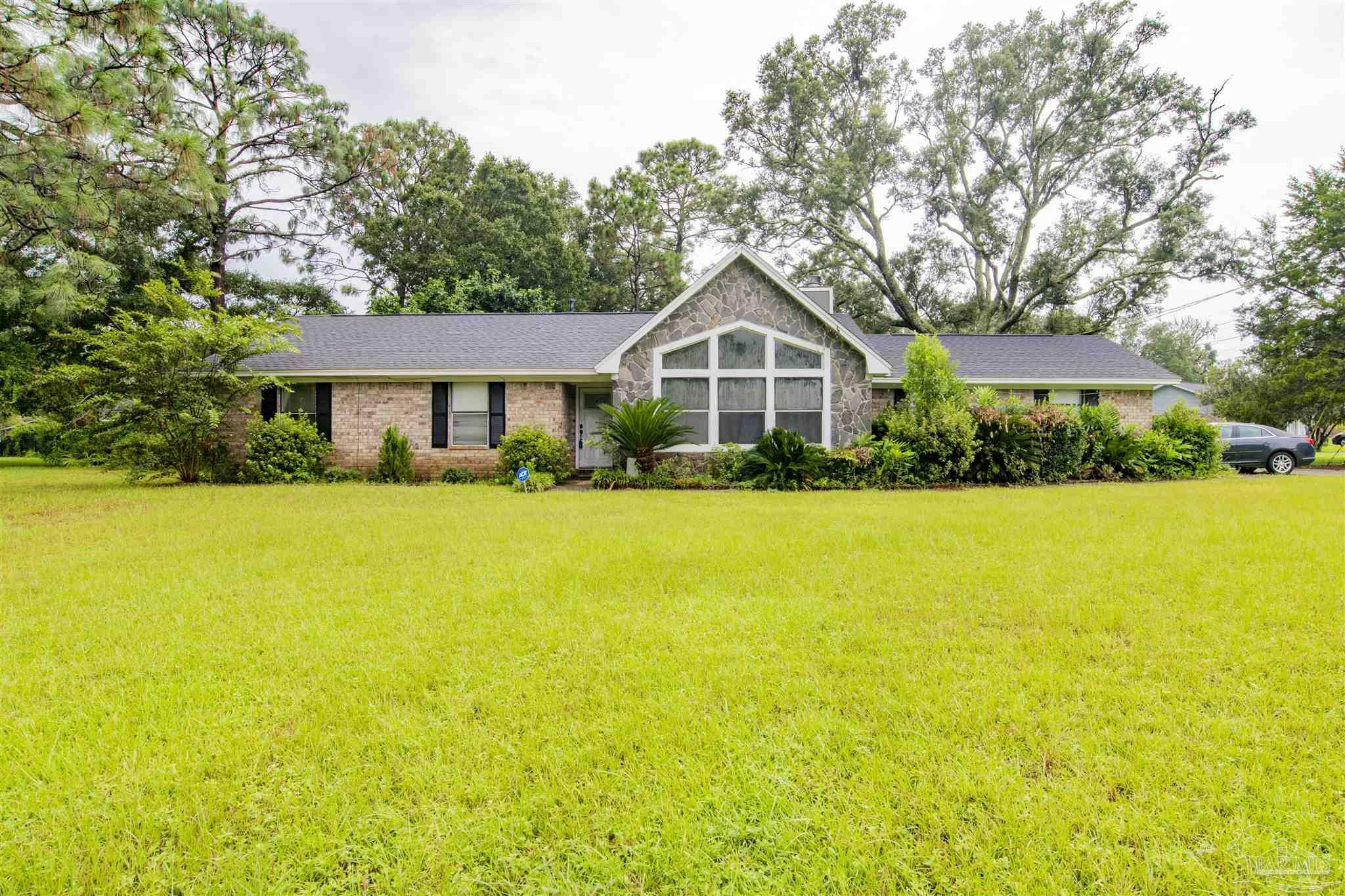 Property Photo:  6476 Memphis Ave  FL 32526 