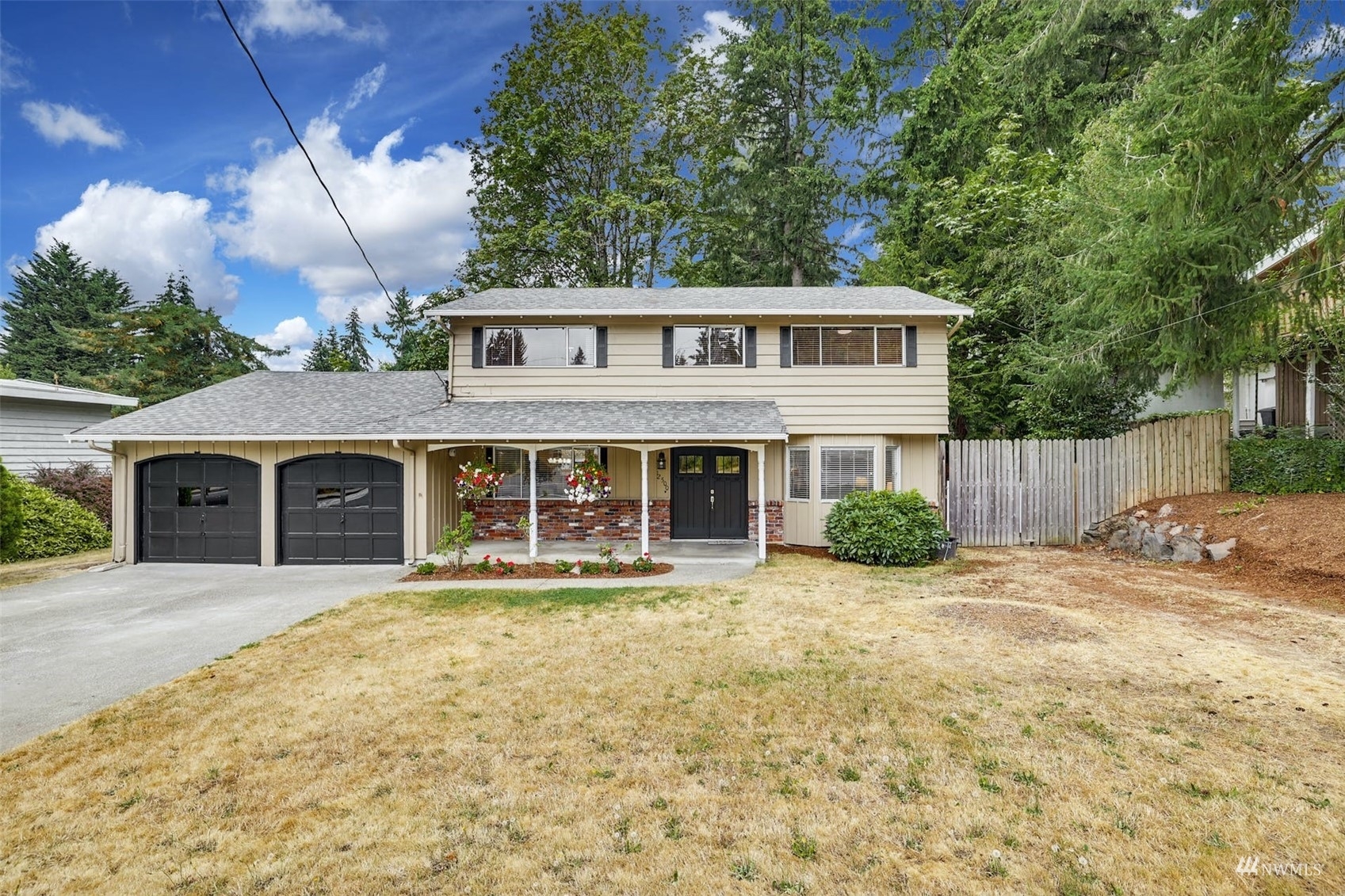 Property Photo:  12500 SE 60th Street  WA 98006 