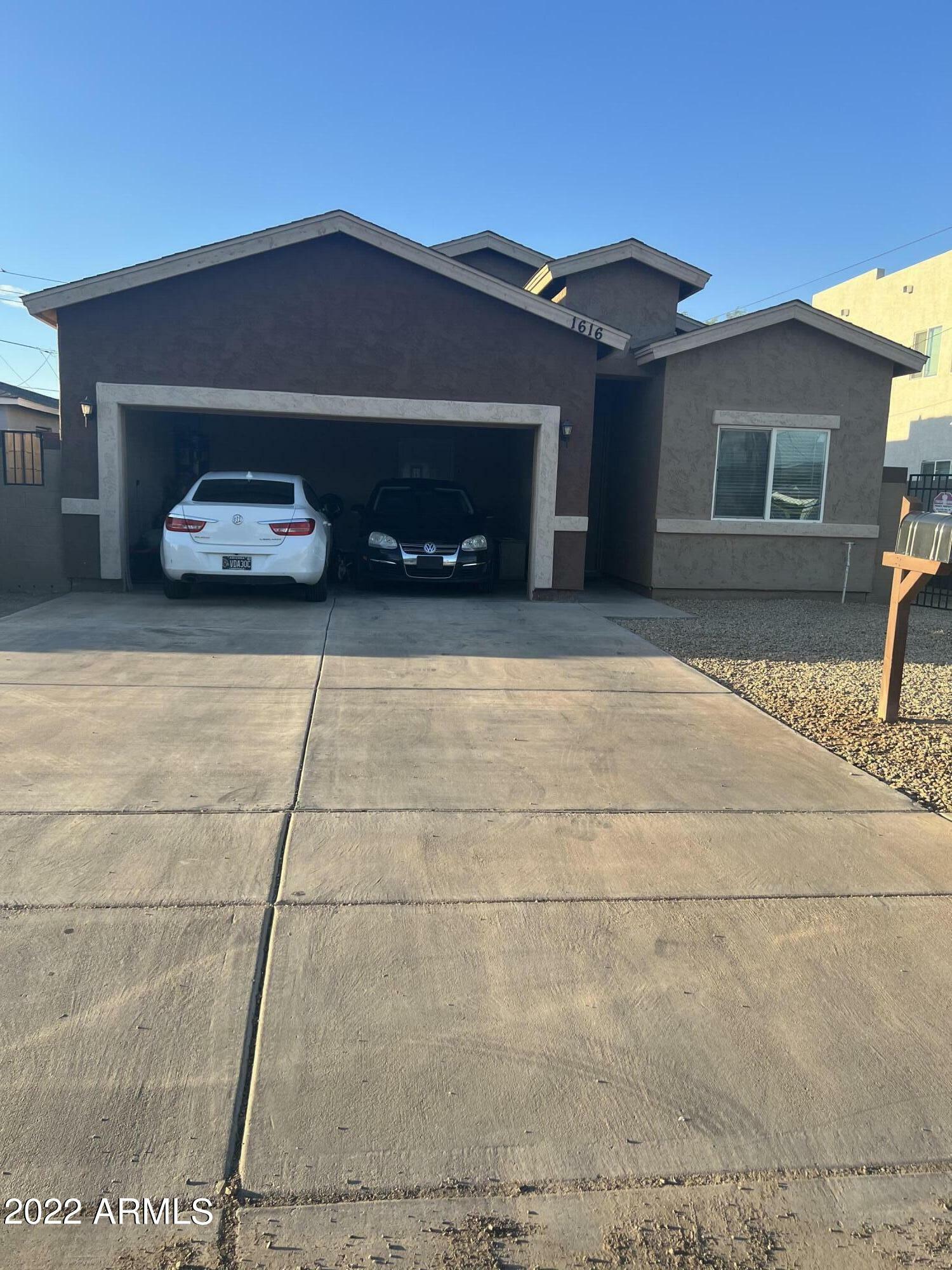 Property Photo:  1616 W Papago Street  AZ 85007 