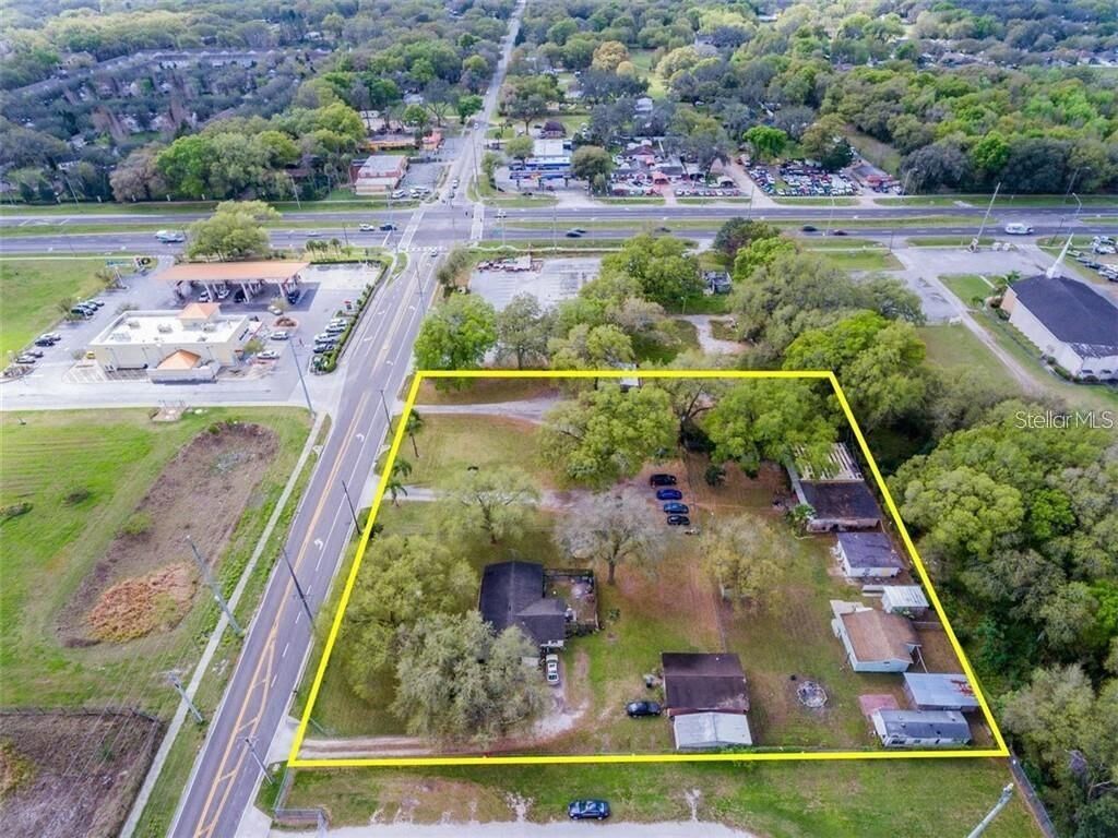 Property Photo:  136 N Saint Cloud Avenue  FL 33594 