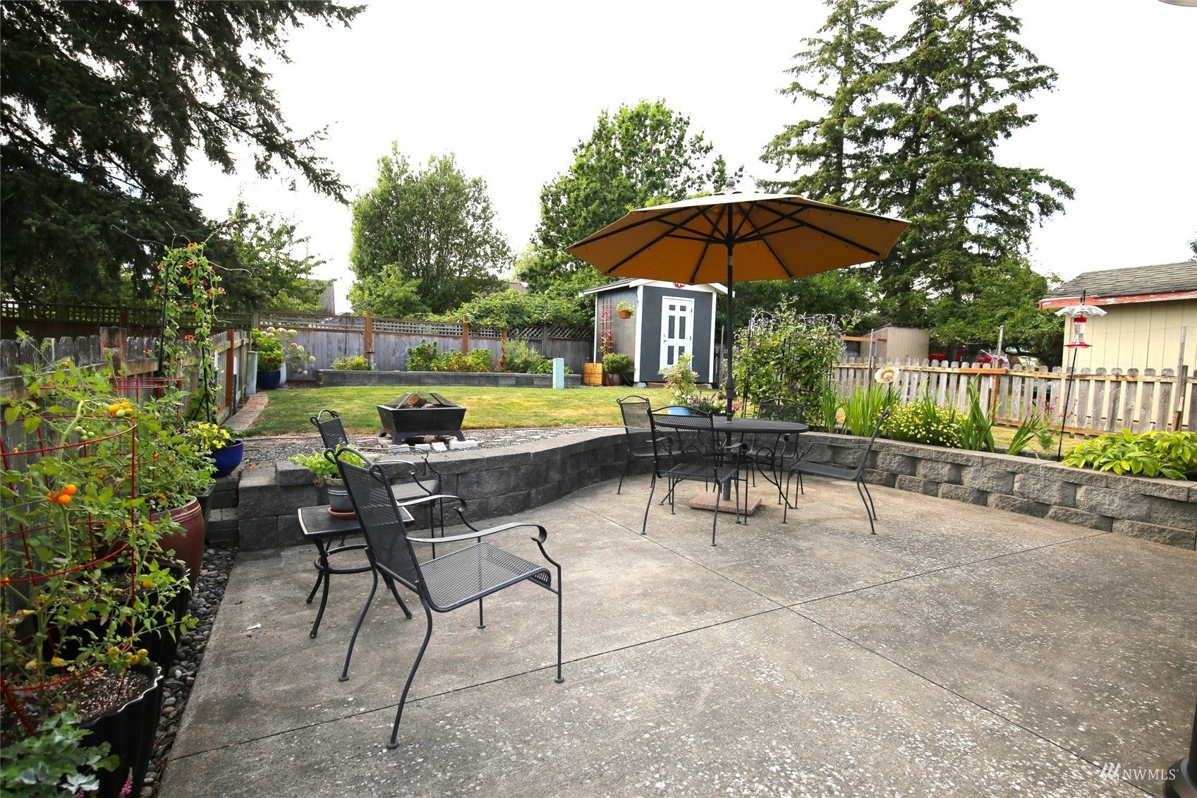 Property Photo:  2635 Yew Street  WA 98226 