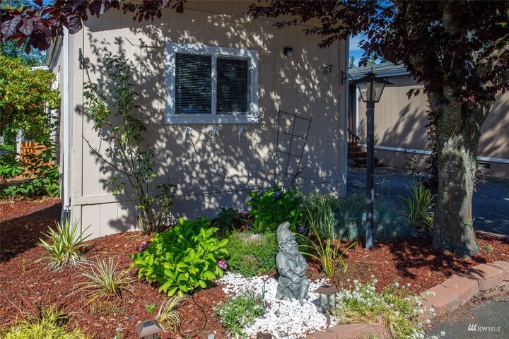 Property Photo: 9931 18th Avenue W 37 WA 98320
