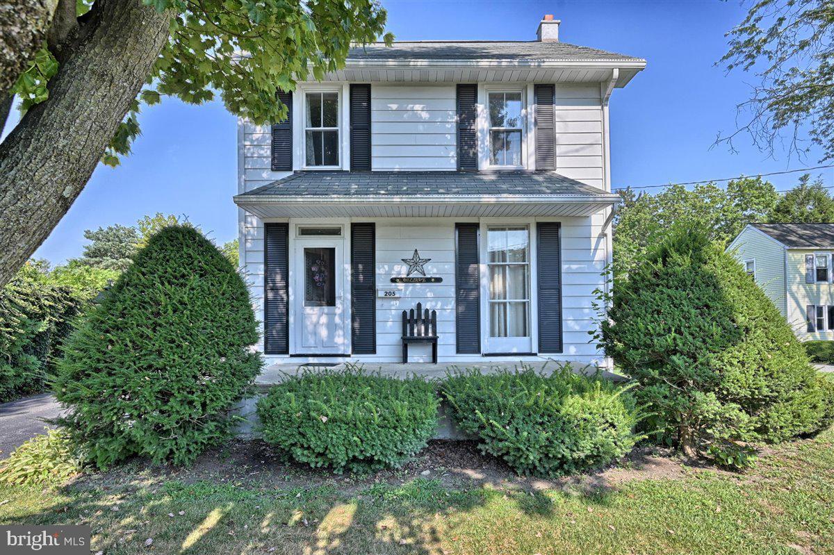 Property Photo: 205 Newport Avenue PA 17509