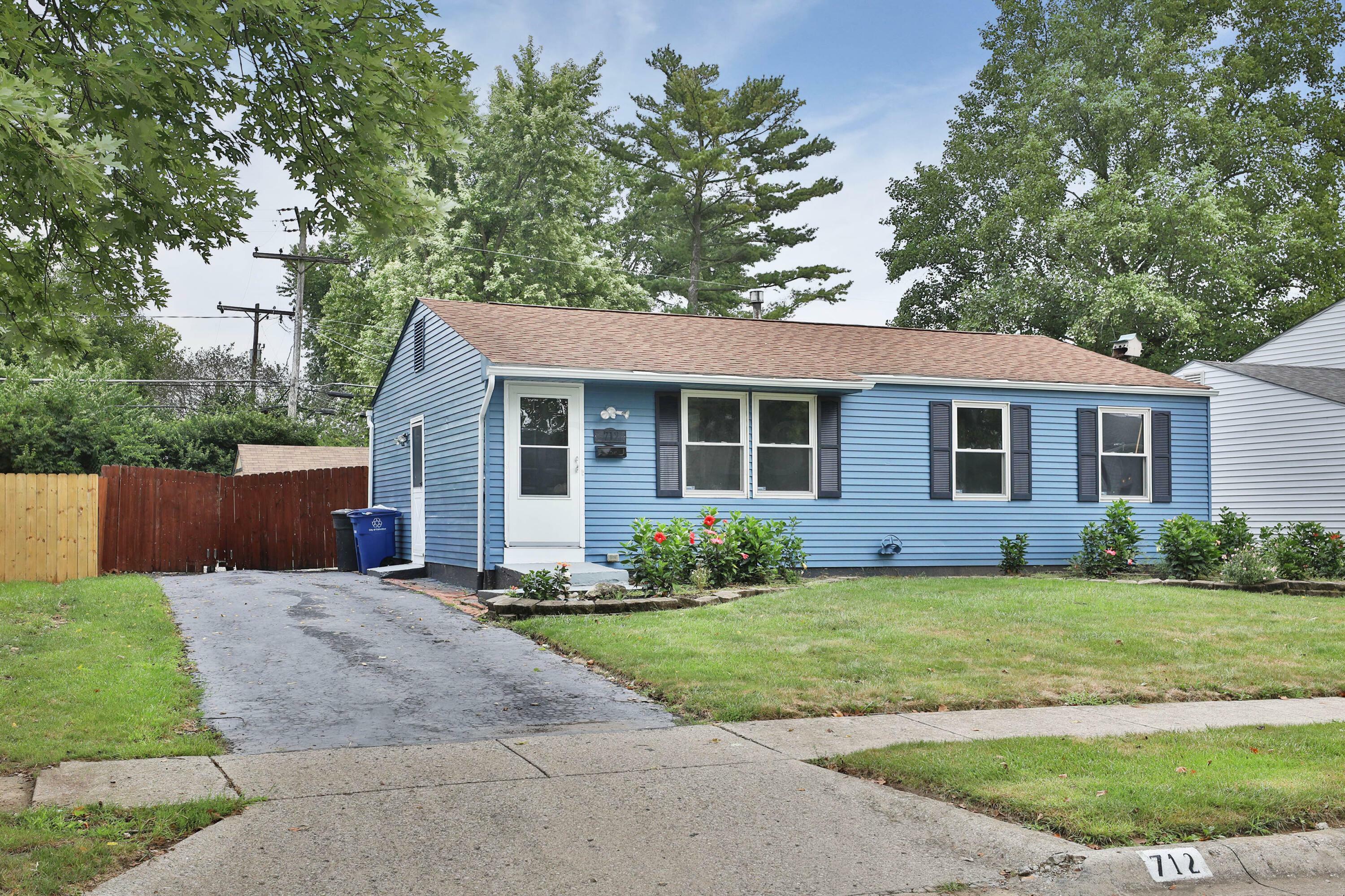 Property Photo:  712 Breathitt Avenue  OH 43207 