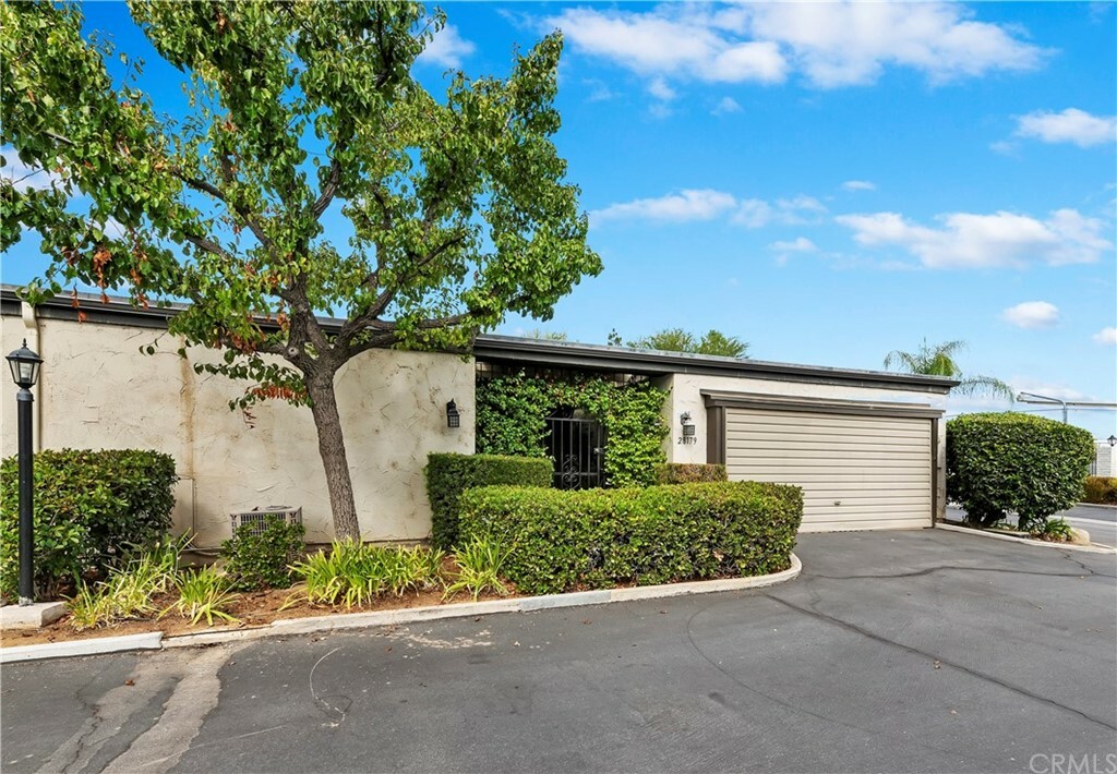 Property Photo:  28179 Paseo Grande Drive  CA 92586 