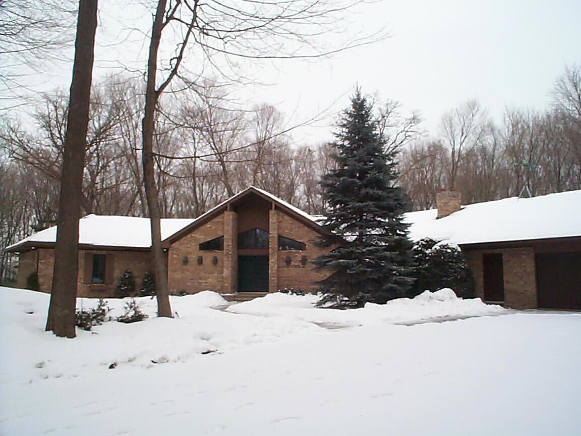 Property Photo: 1400 Tamarack Drive MN 55356