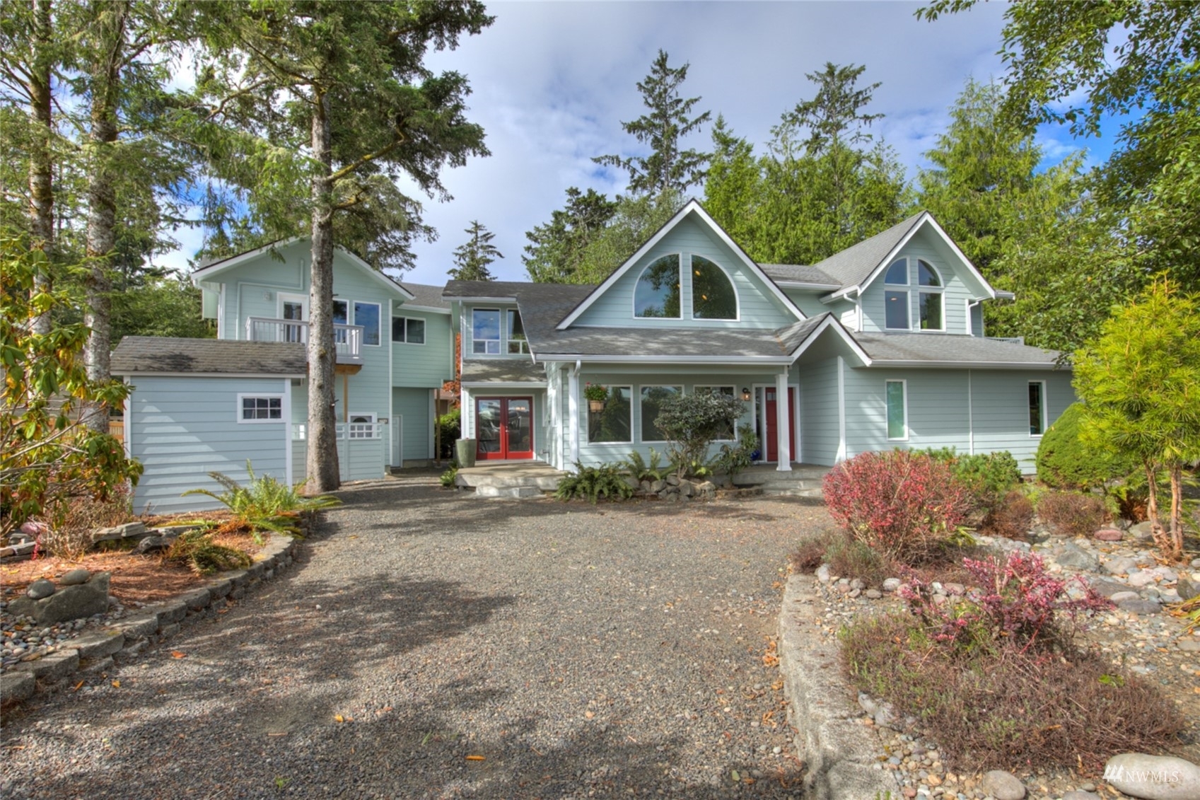 Property Photo:  784 Wakina Loop SE  WA 98569 