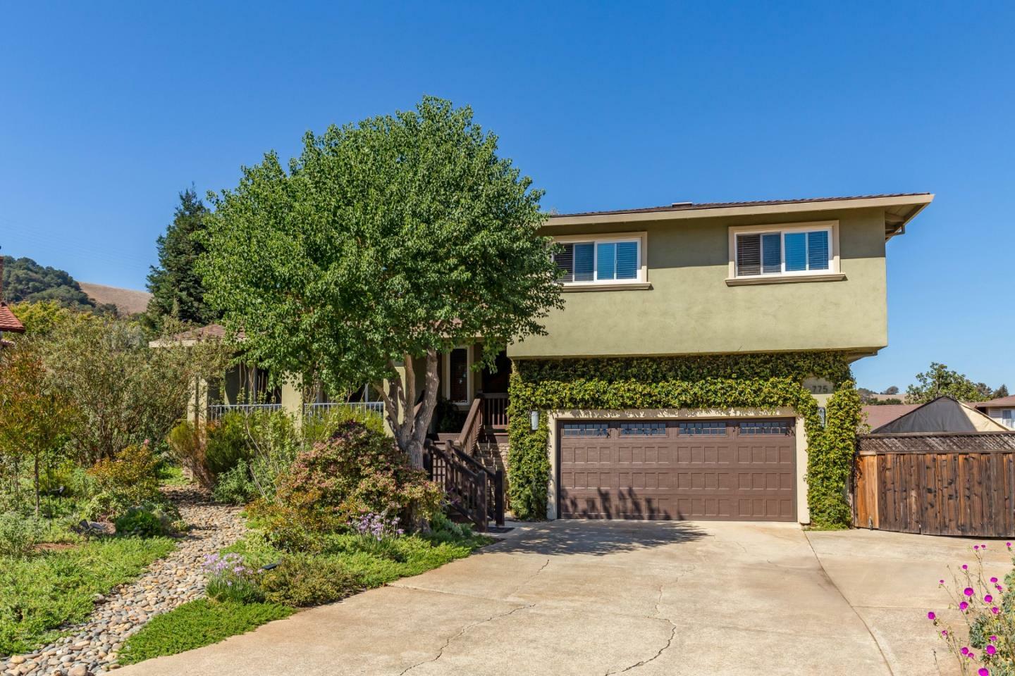 Property Photo:  775 Hidalgo Court  CA 95037 