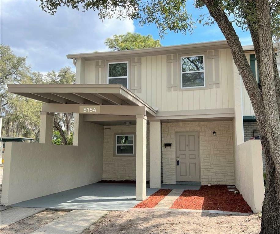 Property Photo:  5154 Tennis Court Circle  FL 33617 