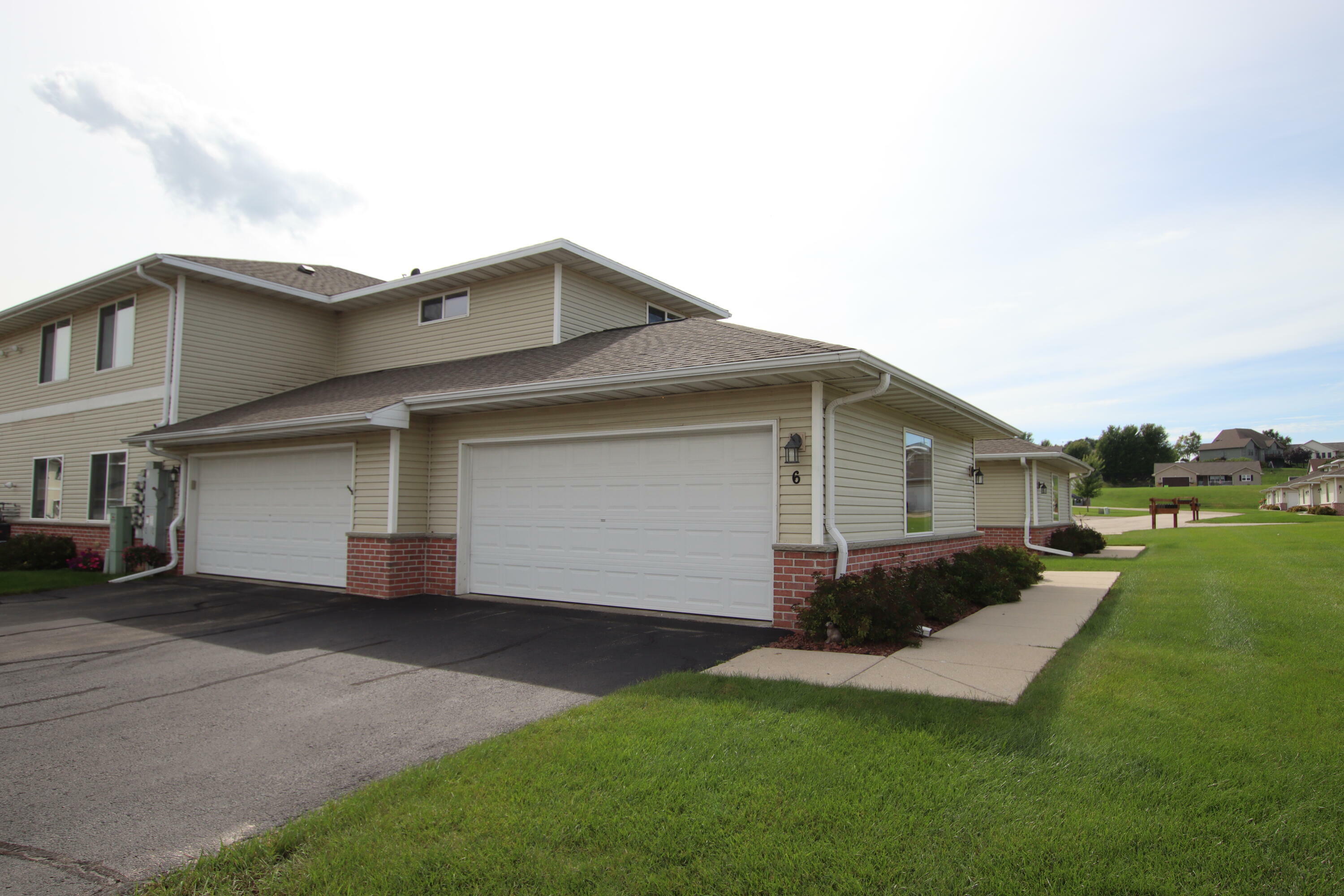 330 Brookside Dr 6  Mayville WI 53050 photo