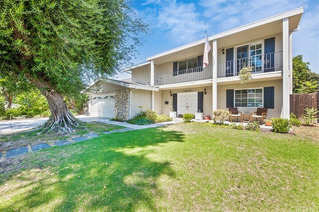 Property Photo:  15915 Osborne Street  CA 91343 