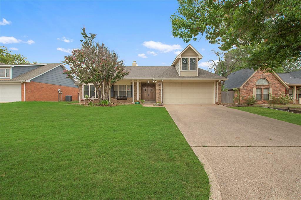 Property Photo:  3504 Fairview Drive  TX 76210 