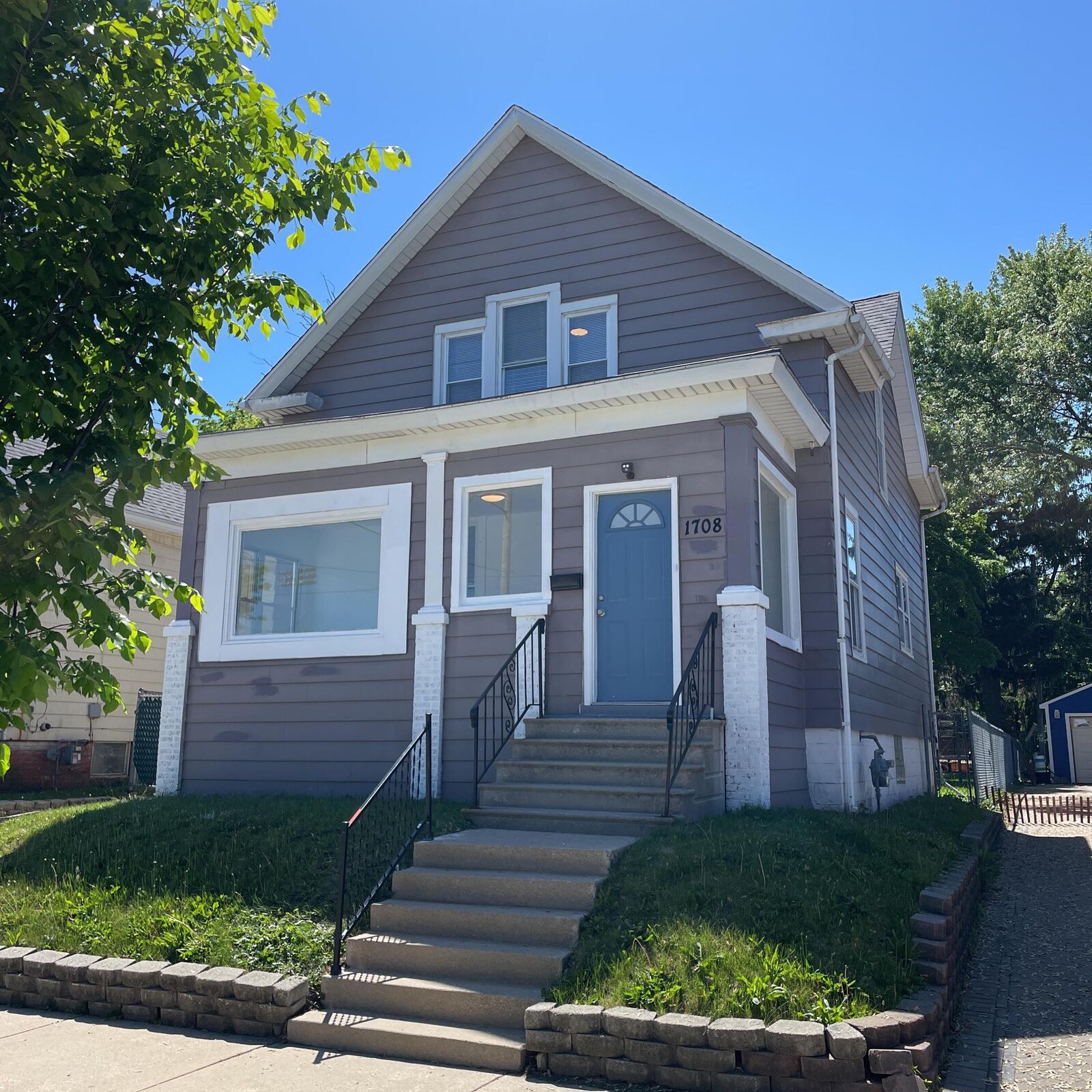 Property Photo:  1708 Blake Ave  WI 53404 