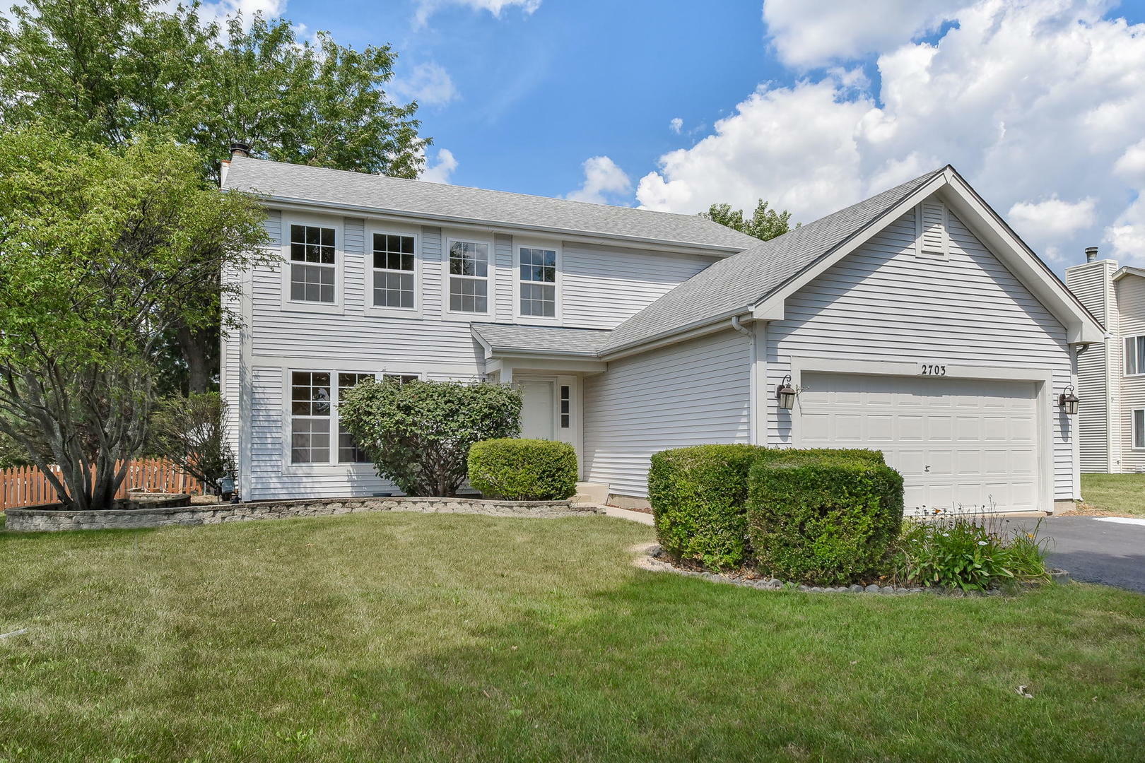 Property Photo:  2703 Bluewater Circle  IL 60564 