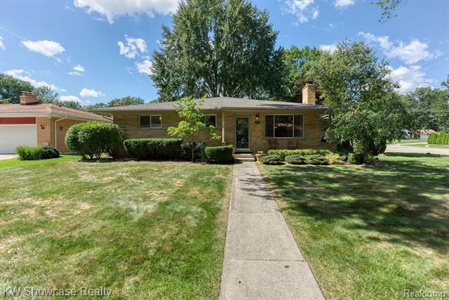 Property Photo: 30523 Bonnydale Street MI 48154