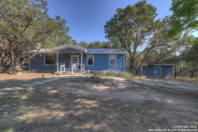 Property Photo: 177 Kingsway Dr TX 78676