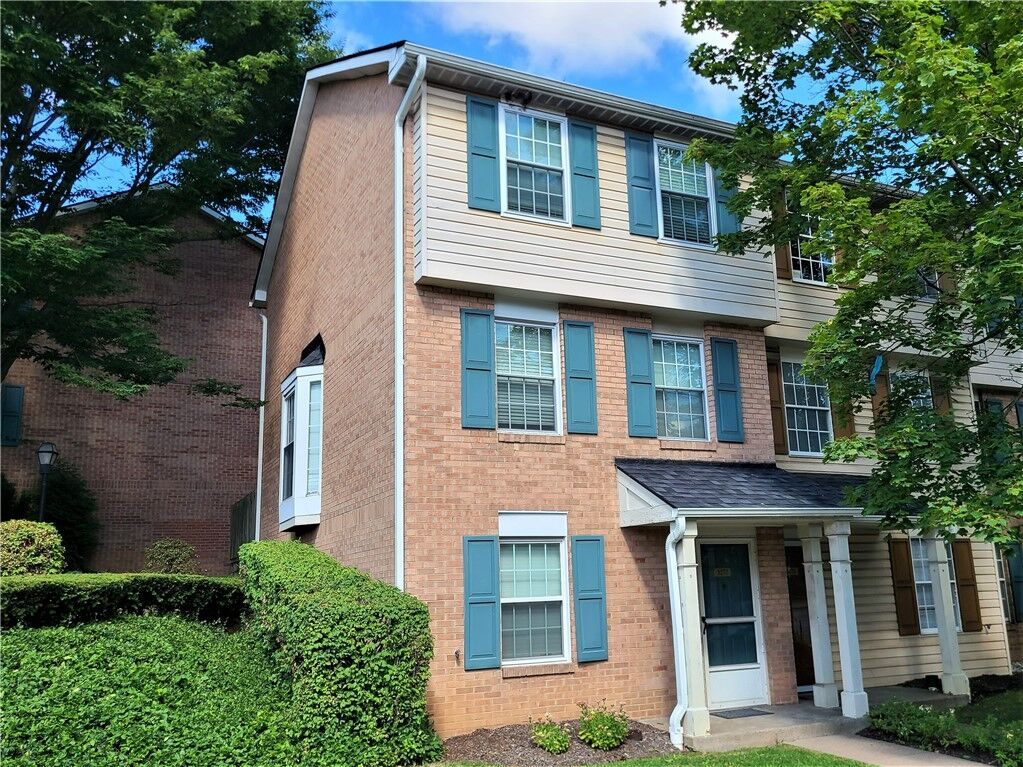Property Photo:  3277 Dawson St  PA 15213 