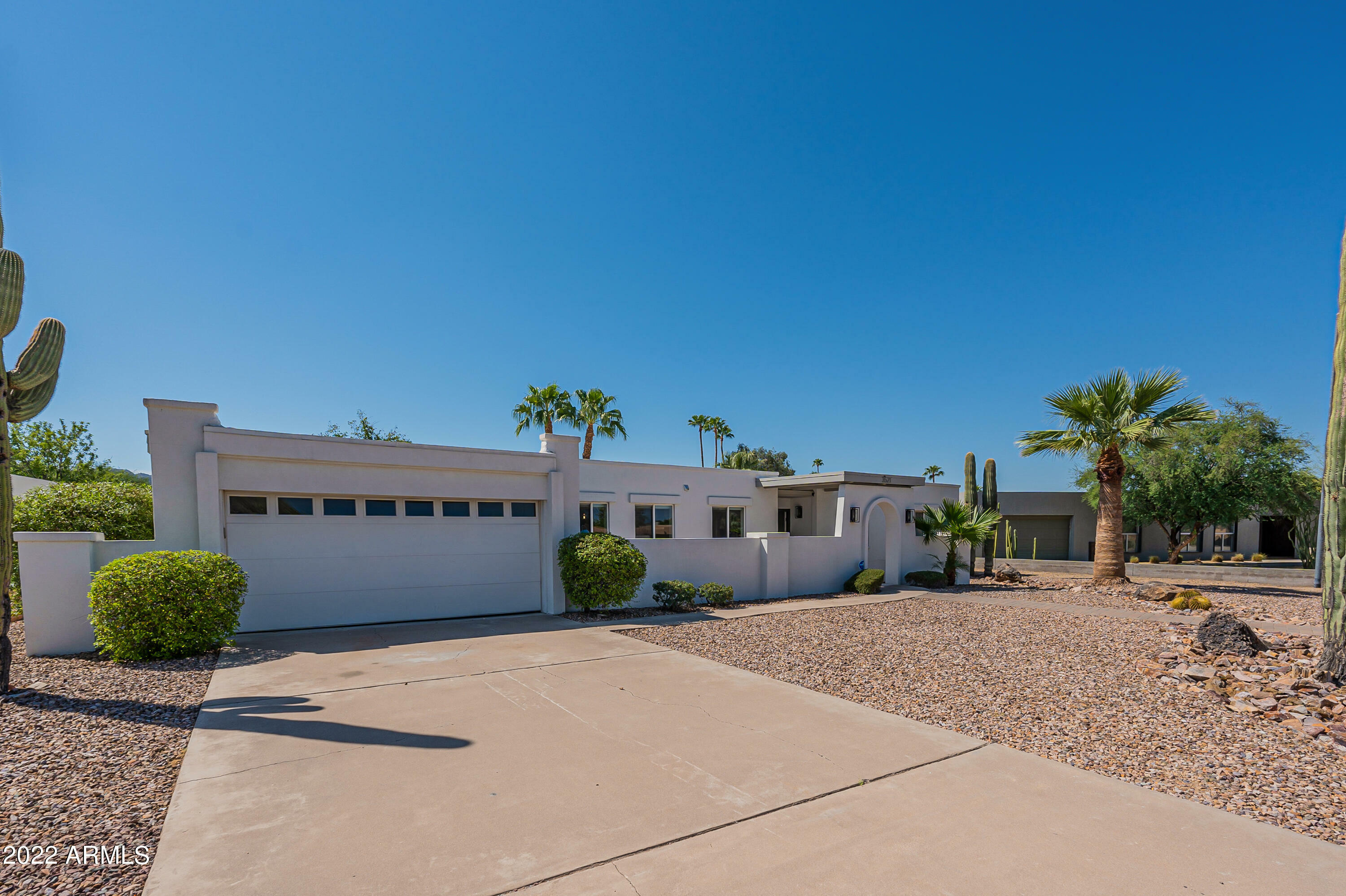 Property Photo: 3521 E Cannon Drive AZ 85028