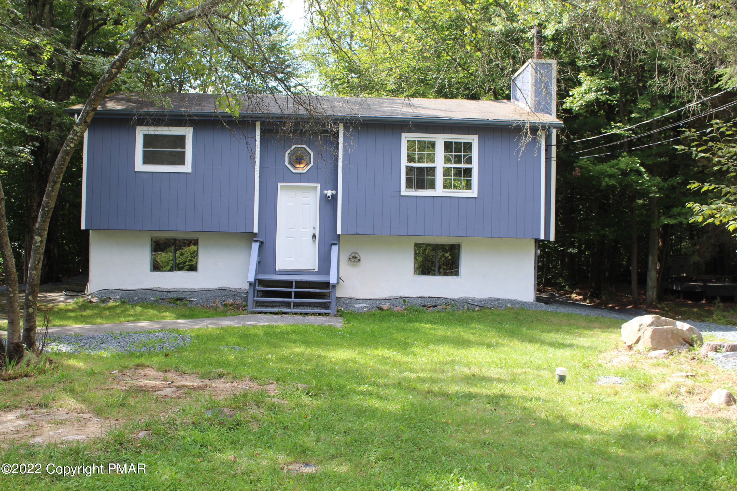 Property Photo: 5112 Eagle Place PA 18346