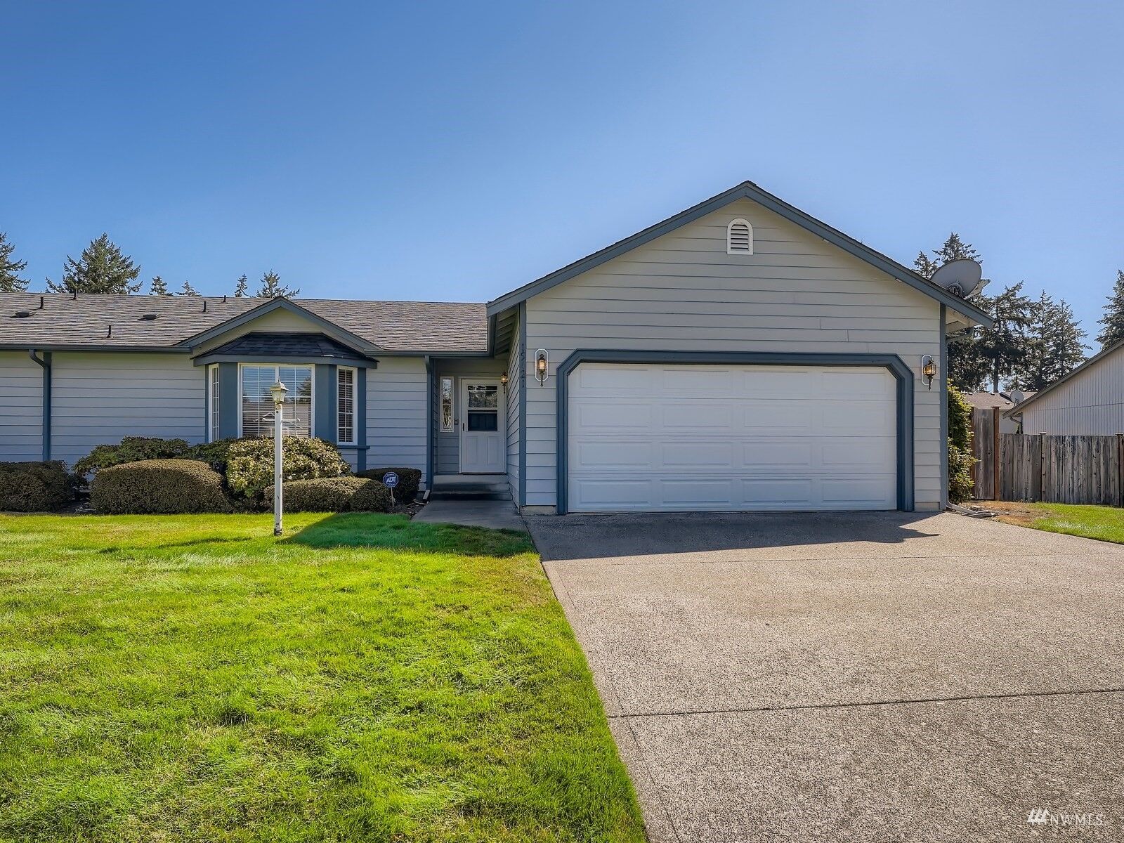Property Photo: 15421 8th Avenue Ct E WA 98445