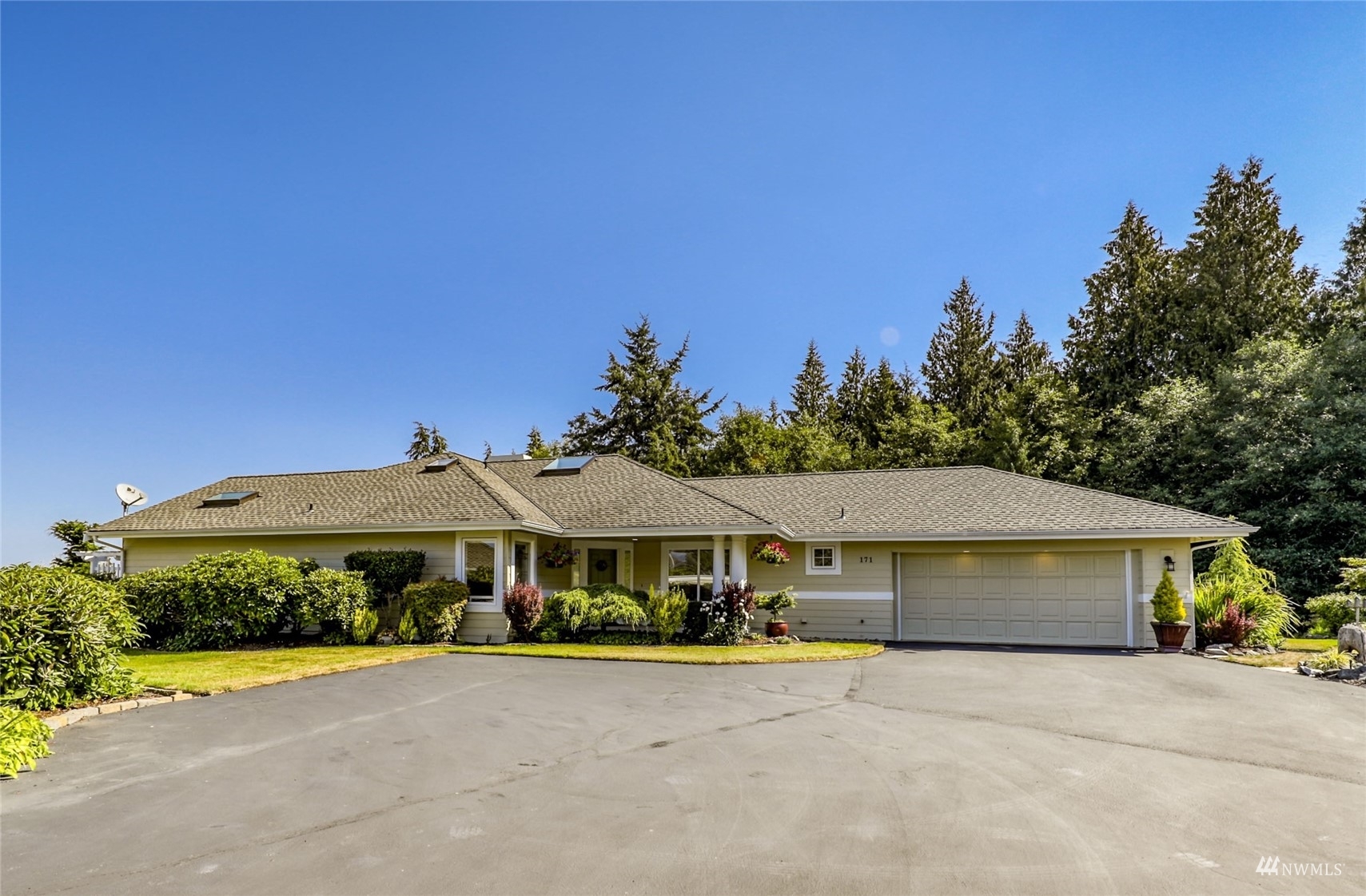 Property Photo:  171 Martingale Place  WA 98365 